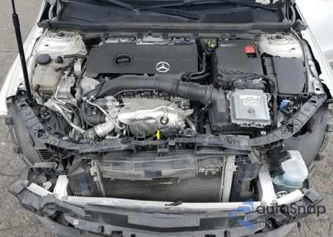 2022 Mercedes-Benz Cla 250 4Matic z USA, uszkodzony, nr VIN W1K5J4HB4NN261986